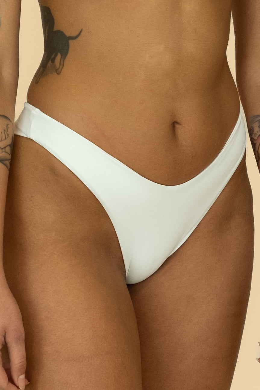 Wave White Bottom